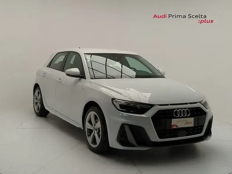 Käytetty Audi A1 116 HP (85 kW) 2025 Katumaasturi