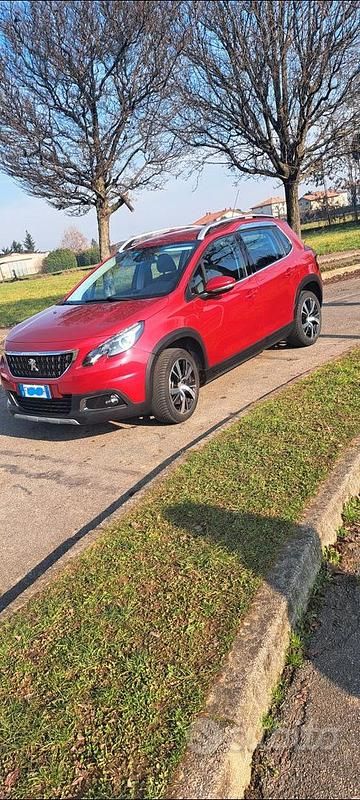 Usata Peugeot 2008 110 CV (80 kW) 2017 Rosso SUV