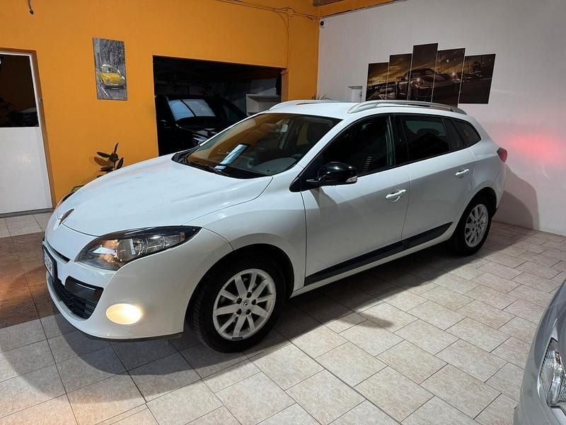 Usata Renault Mégane GT Line GT-Line 110 CV (80 kW) 2011 Bianco Station wagon