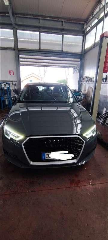 Usata Audi A3 Sport 116 CV (85 kW) 2019 Grigio Berlina