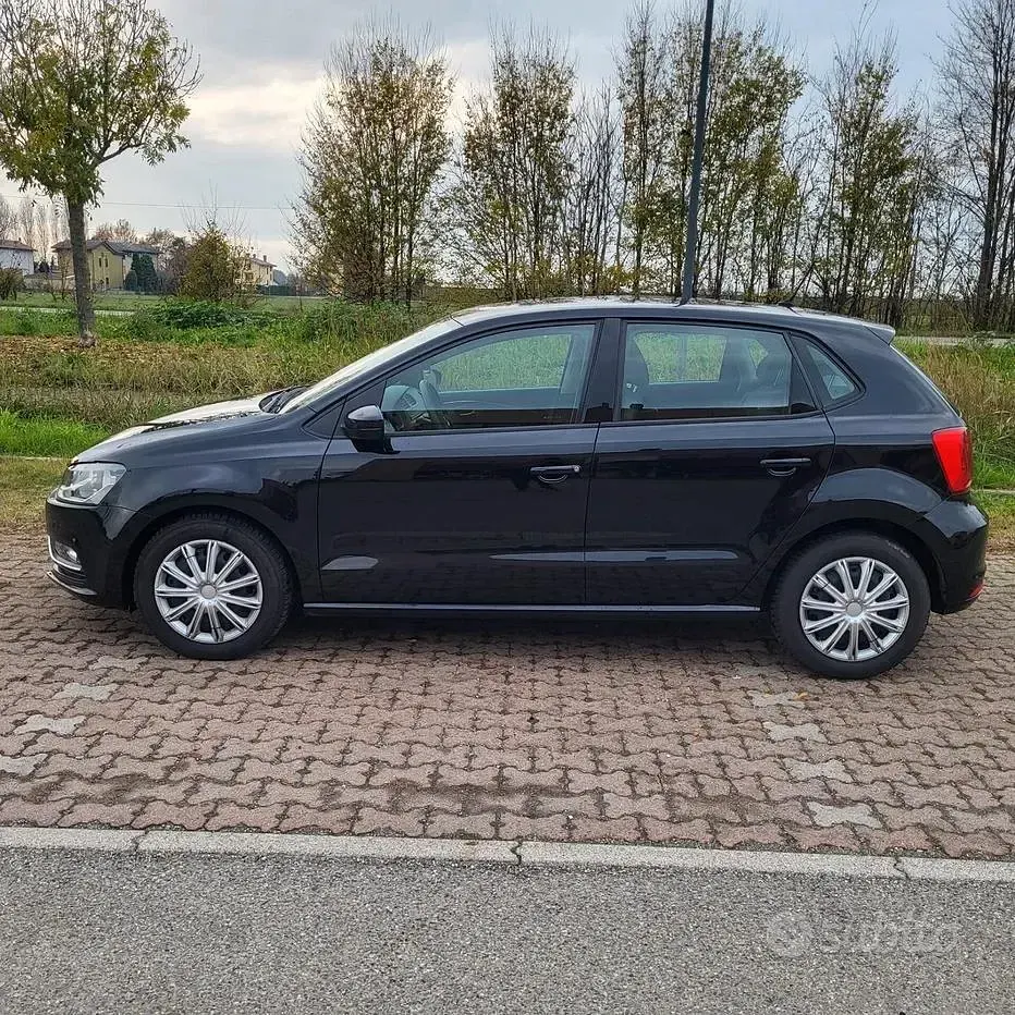 Usata VW Polo Comfortline 75 CV (55 kW) 2017 Nero Berlina