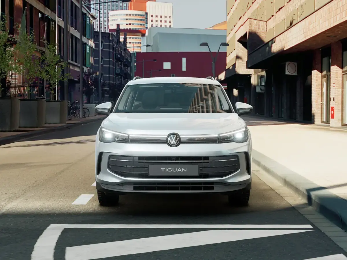 Nuova VW Tiguan Edition 130 CV (95 kW) 2026 Dolomite silver metallizzato SUV