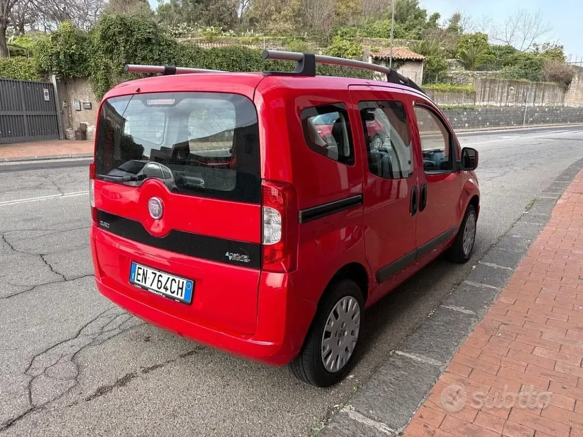 Usata Fiat Qubo Active 77 CV (56 kW) 2012 Rosso Monovolume