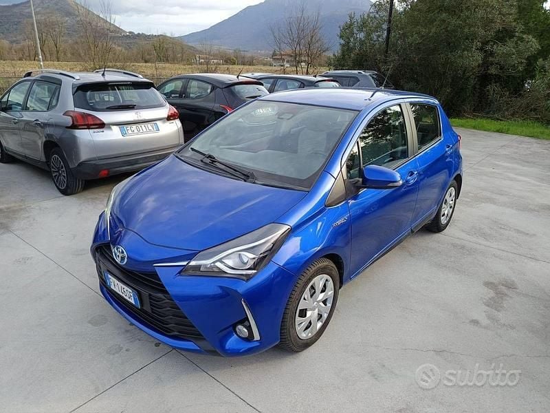 Usata Toyota Yaris Hybrid 73 CV (53 kW) 2019 Berlina
