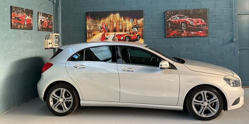 Usata Mercedes A180 109 CV (80 kW) 2013 Argento Berlina