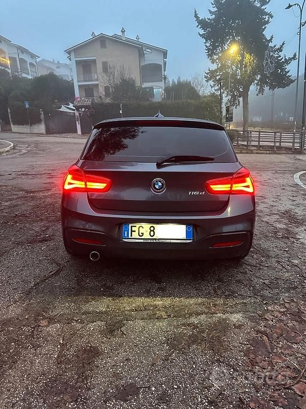 Usata BMW 116 M Sport 116 CV (85 kW) 2017 Grigio Utilitaria