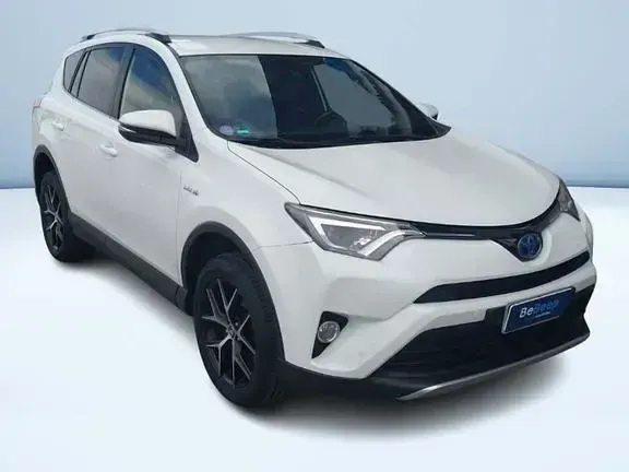 Usata Toyota RAV4 Hybrid Style 197 CV (144 kW) 2016 Bianco SUV