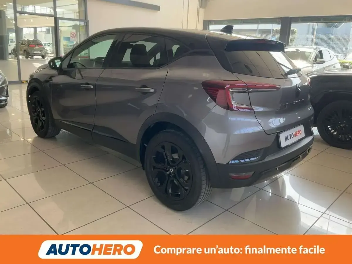Second-hand Renault Captur Rive Gauche 145 CP (106 kW) 2022 Gri SUV
