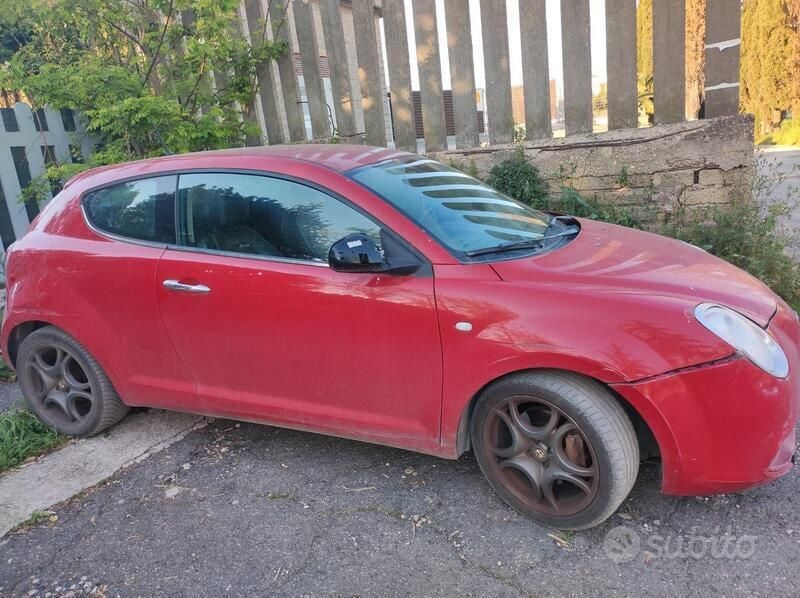 Usata 2010 Alfa Romeo MiTo Due volumi | 2300 € (Super prezzo) - Immagine 1/3