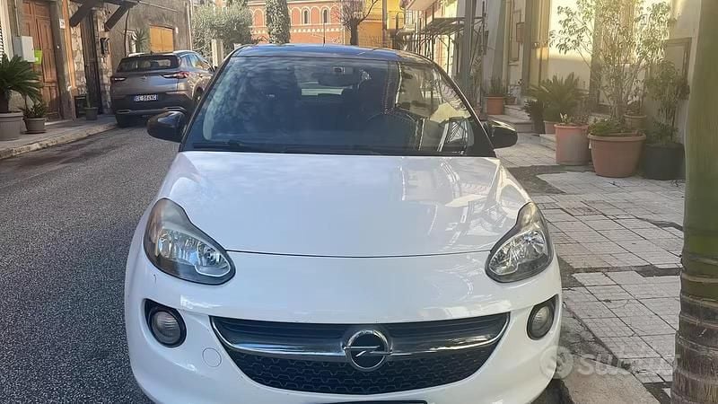 Usata Opel Adam 87 CV (63 kW) 2015 Utilitaria