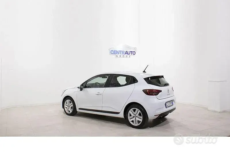 Usata Renault Clio V Business 101 CV (74 kW) 2022 Bianco Berlina