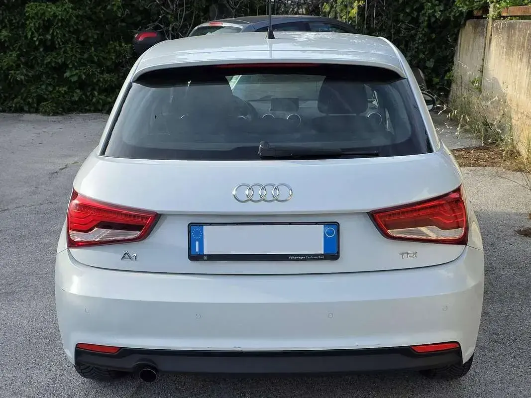 Usata Audi A1 Sportback Ambiente 116 CV (85 kW) 2015 Bianco Utilitaria