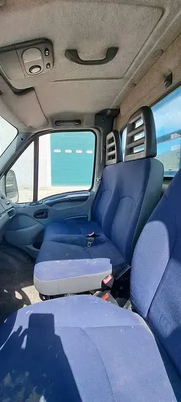 Usata Iveco Daily 117 CV (86 kW) 2006 Utilitaria