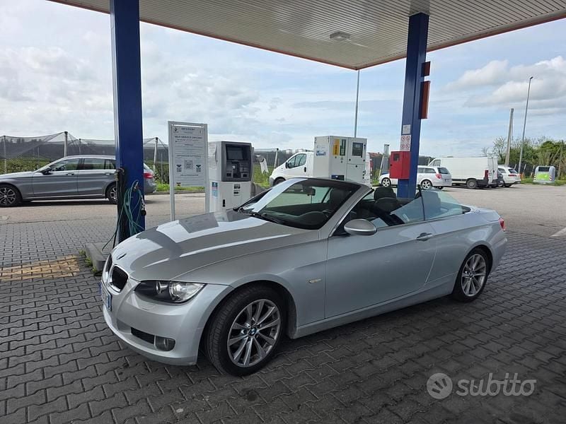 Grigio Usata 2007 BMW 320 Cabriolet Cabrio | 6500 € (Super prezzo) - Immagine 1/4