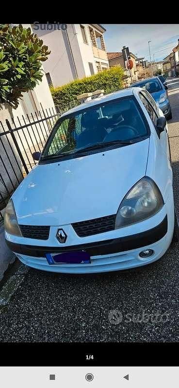 Usata Renault Clio II 58 CV (42 kW) 2003 Berlina