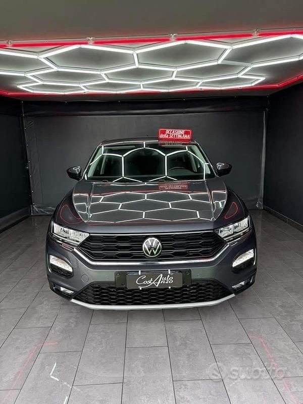Usata VW T-Roc Advance 116 CV (85 kW) 2020 Grigio SUV