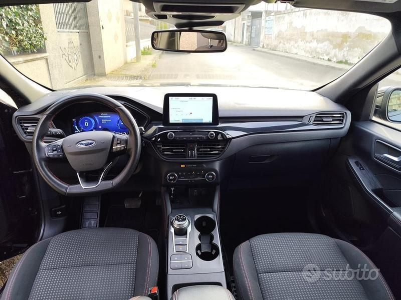 Usata Ford Kuga ST-Line X 120 CV (88 kW) 2022 Nero SUV
