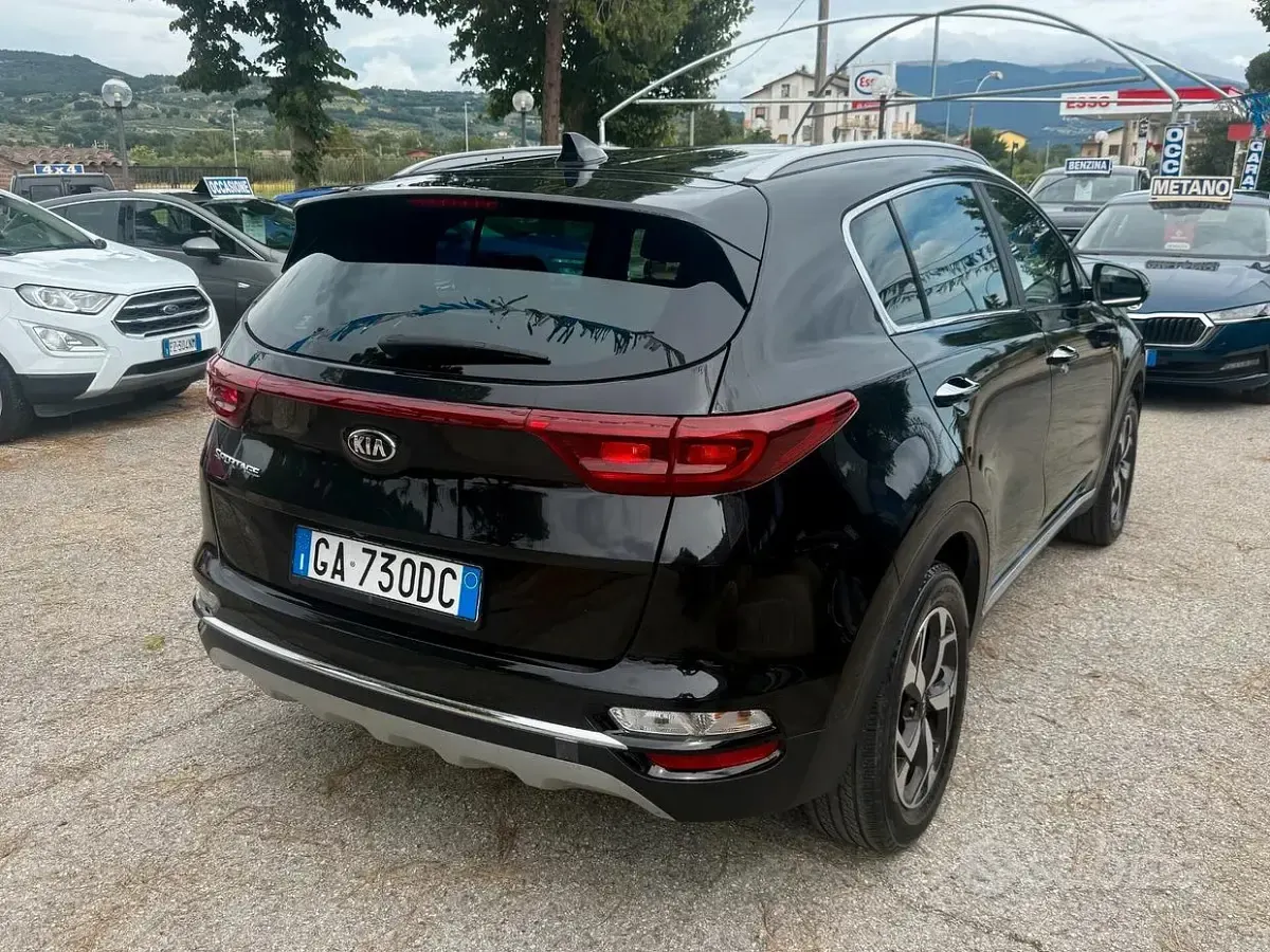 Usata Kia Sportage 126 CV (92 kW) 2020 Nero SUV