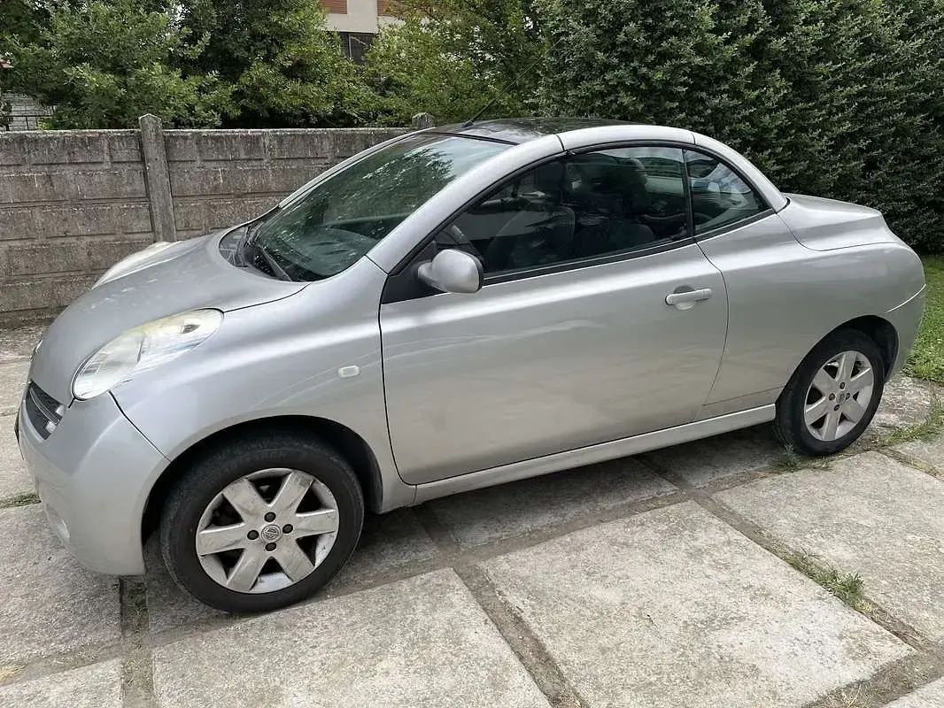 Usata Nissan Micra C+C 88 CV (64 kW) 2006 Argento Cabrio