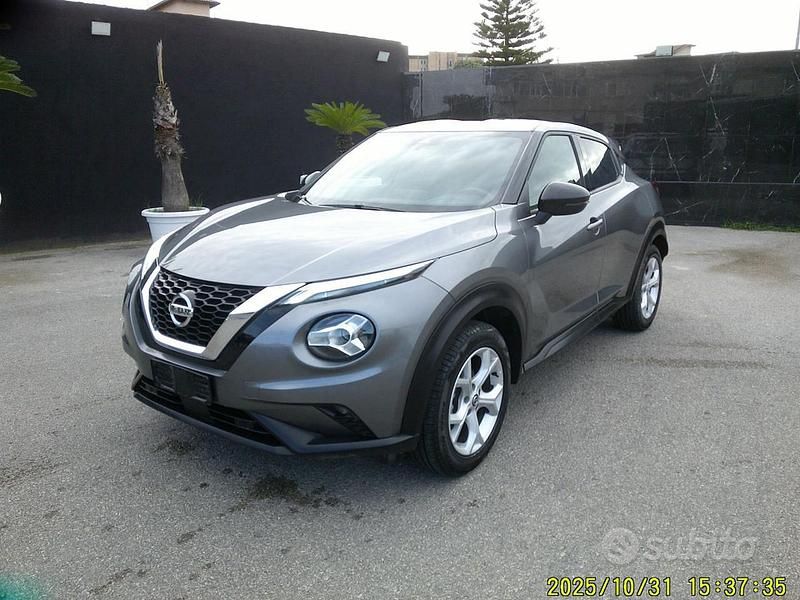 Usata Nissan Juke N-Connecta 114 CV (83 kW) 2022 Grigio SUV