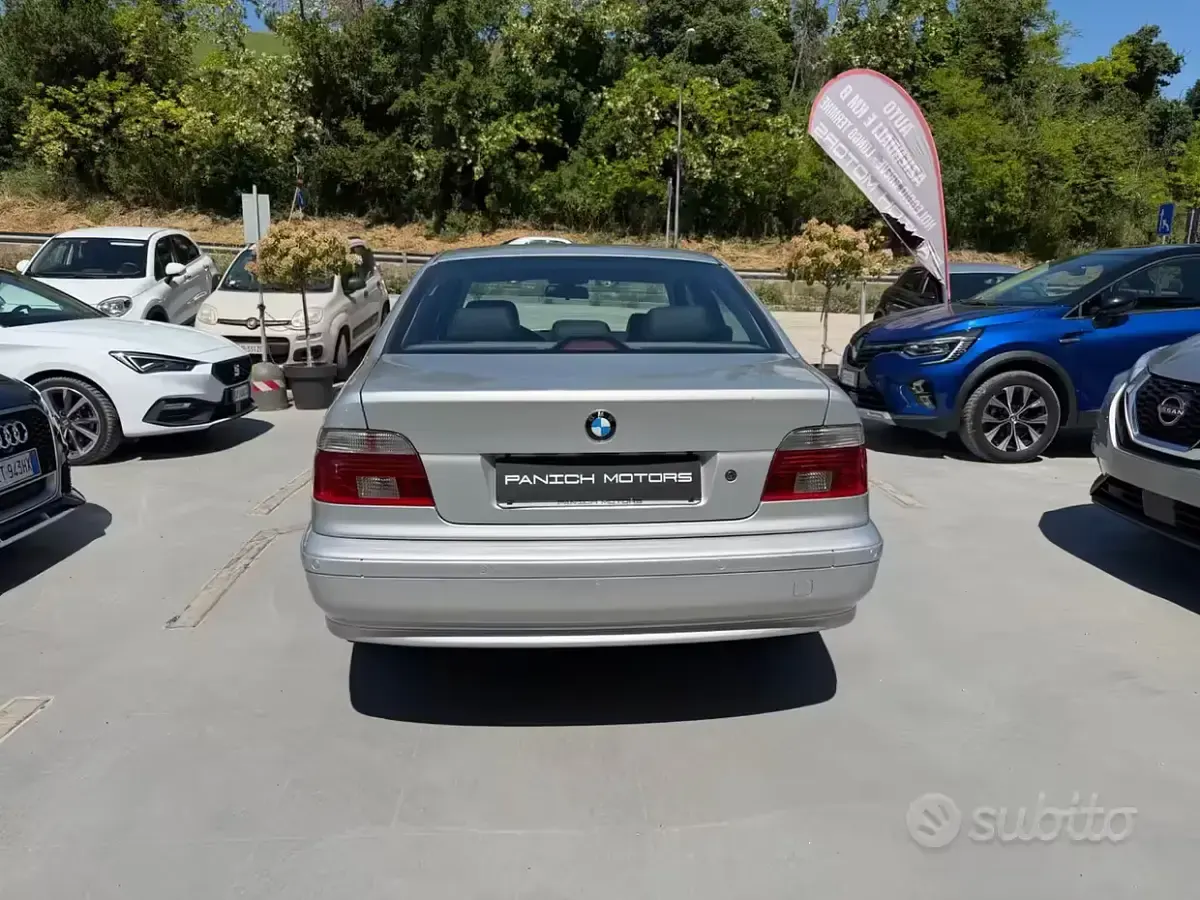 Usata BMW 530 M Sport 193 CV (141 kW) 2002 Grigio Berlina