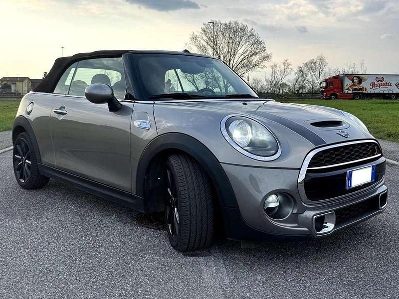 Usata Mini Cooper S Cabriolet 192 CV (141 kW) 2018 Grigio Cabrio