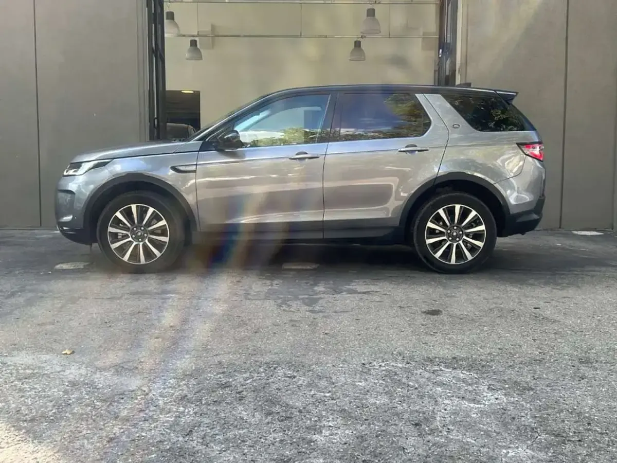 Usata Land Rover Discovery 5 SE 150 CV (110 kW) 2020 Antracite SUV