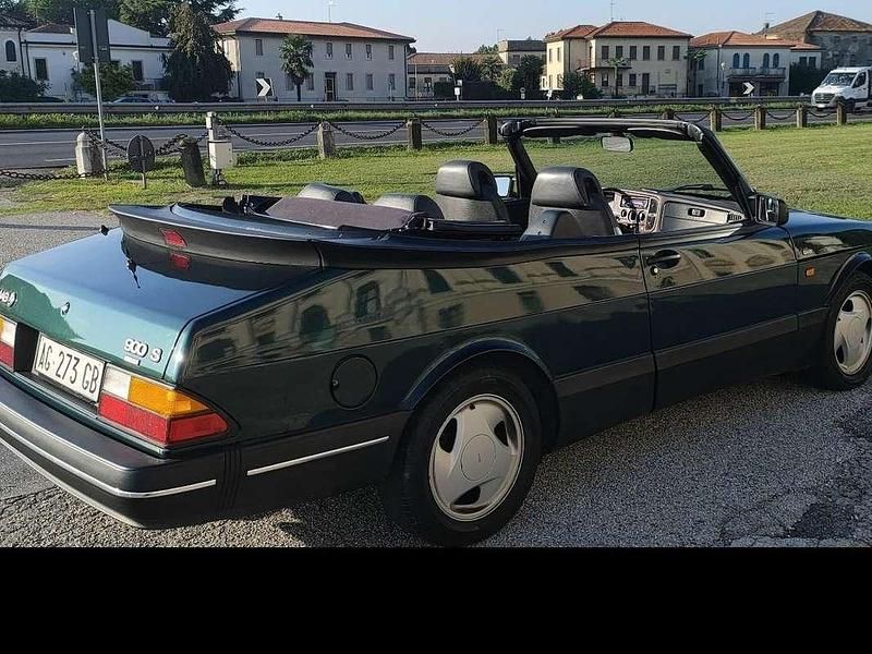Usata Saab 900 Cabriolet 141 CV (103 kW) 1992 Cabrio