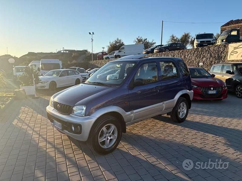 Usata Daihatsu Terios 2004 Blu SUV