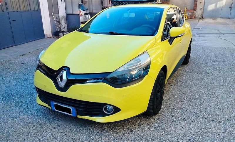 Usata Renault Clio IV 75 CV (55 kW) 2014 Giallo Berlina