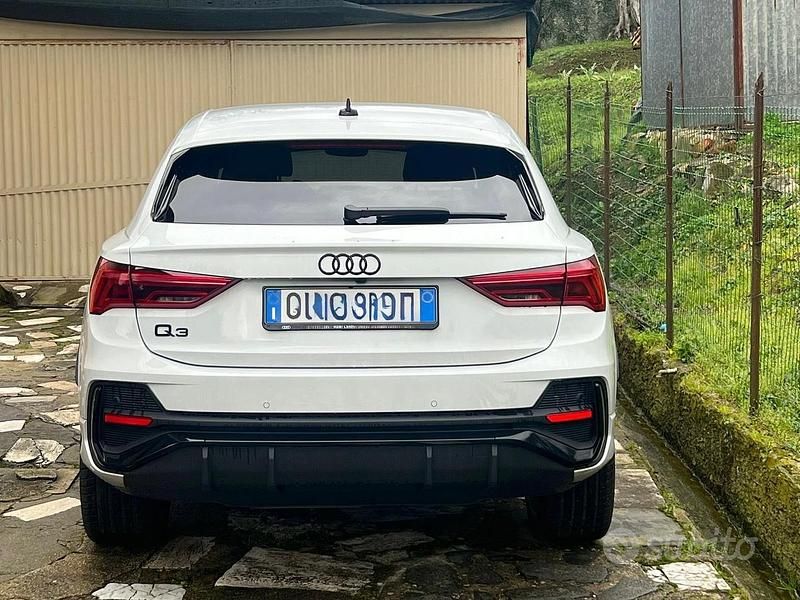 Usata Audi Q3 Sportback 150 CV (110 kW) 2025 Bianco SUV