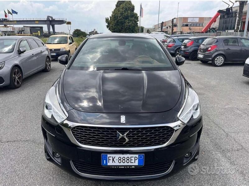 Usata 2017 DS Automobiles DS5 Prestige Due volumi | 13.200 € (Molto cara) - Immagine 1/4