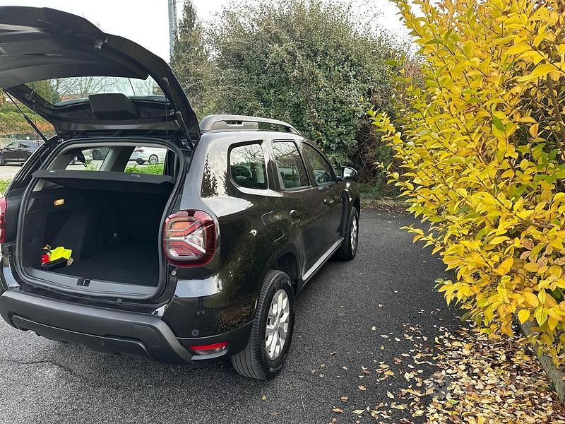 Usata Dacia Duster 100 CV (73 kW) 2021 Nero Berlina