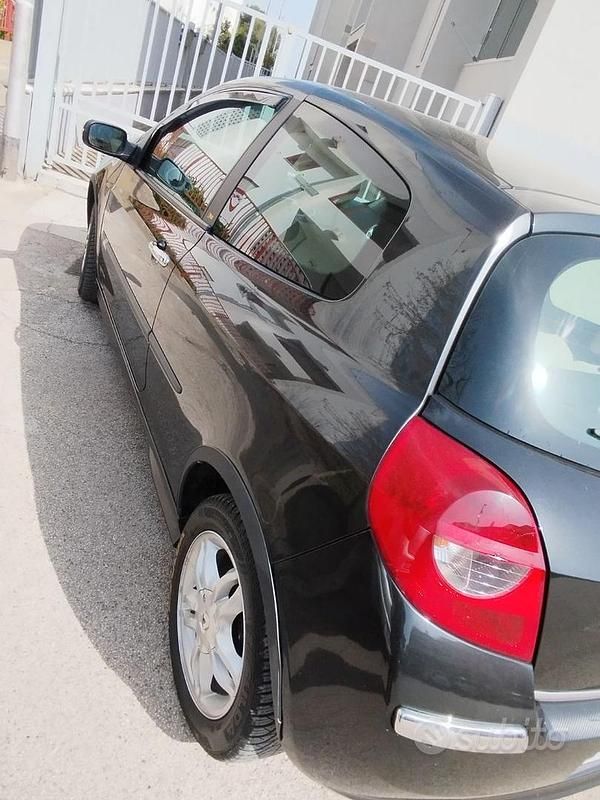 Usata Renault Clio II 2008 Nero Berlina