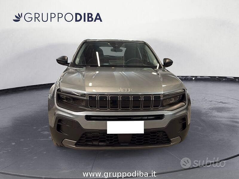 Usata Jeep Avenger Longitude 101 CV (74 kW) 2025 Grigio SUV