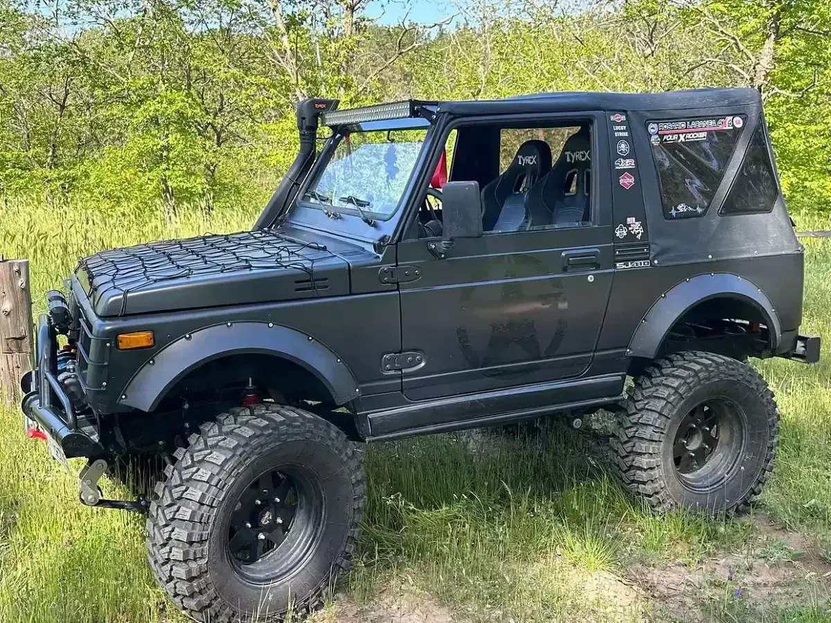 Usata Suzuki Samurai 45 CV (33 kW) 1990 Nero SUV