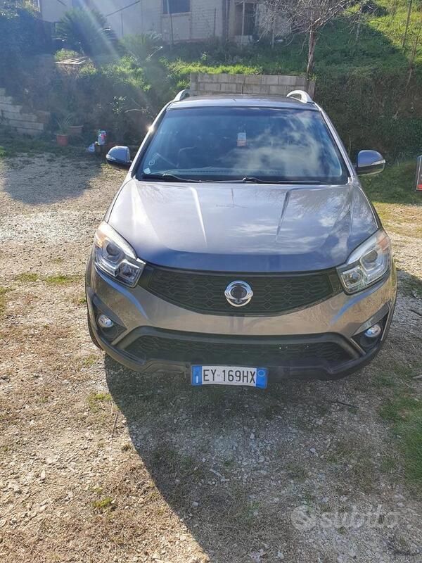 Grigio Usata 2015 Ssangyong (KGM) Korando Monovolume | 5500 € (Super prezzo) - Immagine 1/4