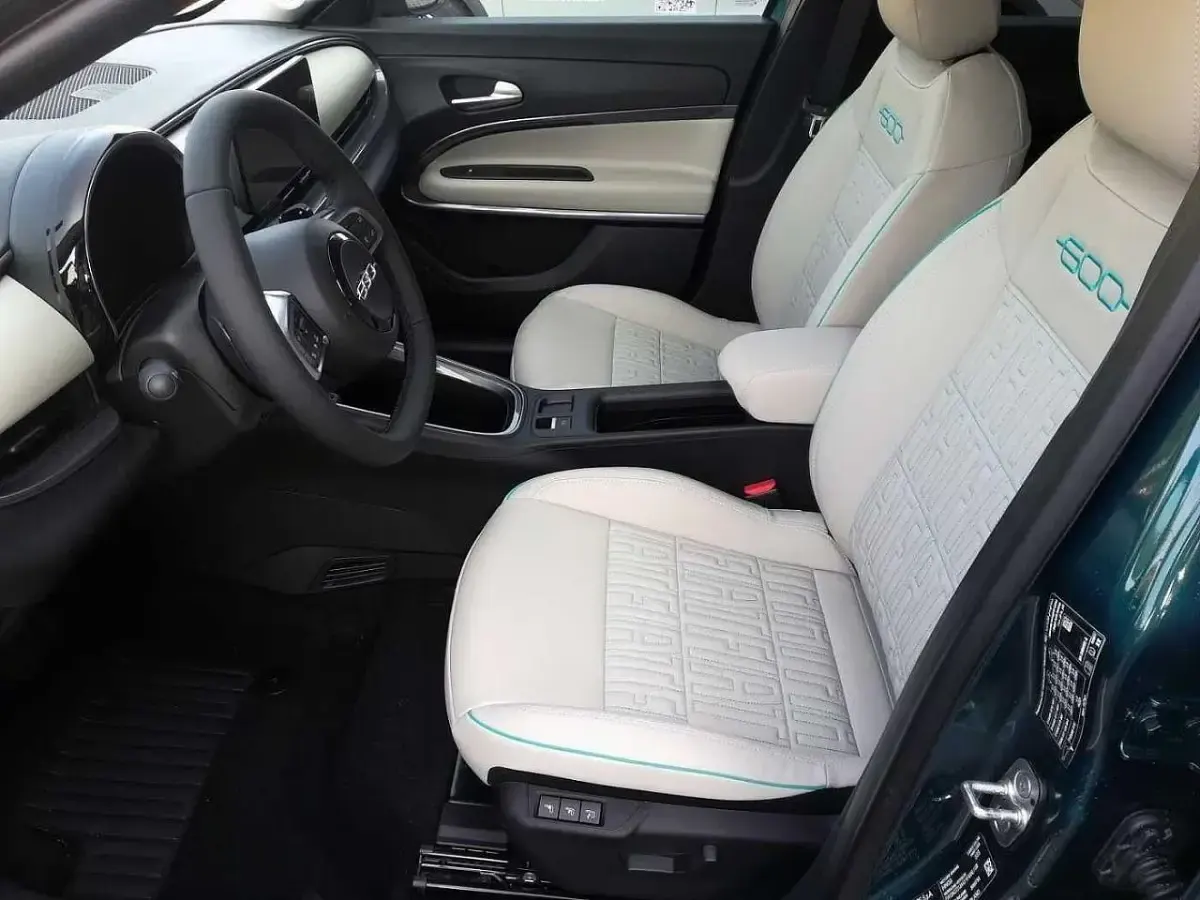 Usata Fiat 600 La Prima 110 CV (80 kW) 2025 Verde SUV