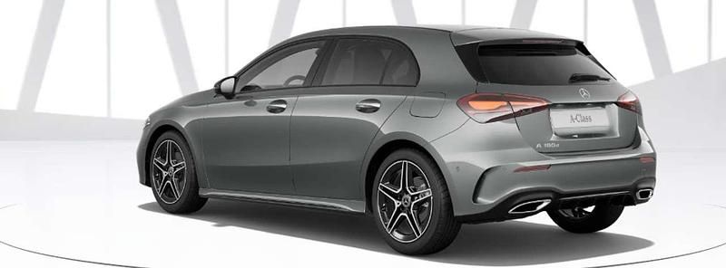 Nuova Mercedes A180 AMG Line Premium 116 CV (85 kW) 2025 Grigio montagna Berlina
