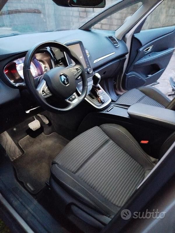 Usata Renault Scénic IV Business 120 CV (88 kW) 2020 Monovolume