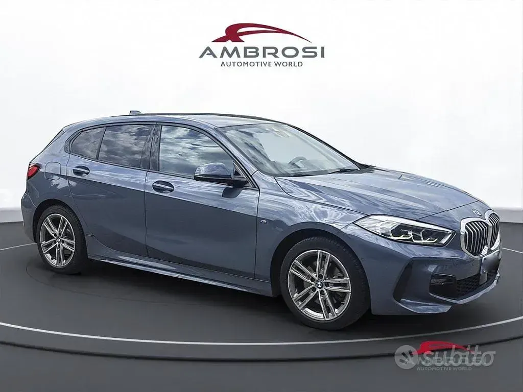 Usata BMW 118 M Sport 136 CV (100 kW) 2023 Grigio Utilitaria