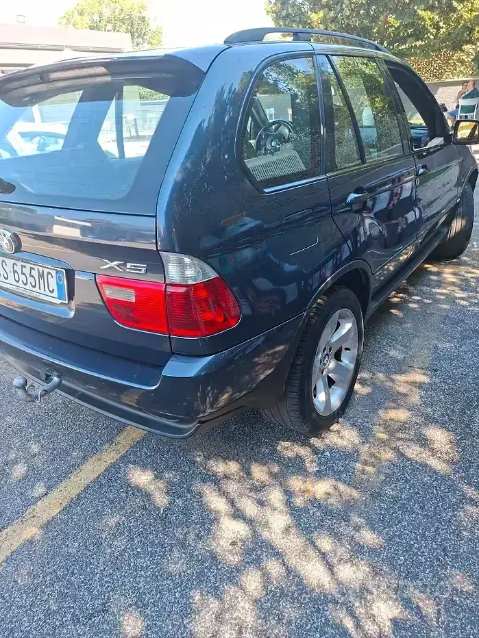 Usata BMW X5 218 CV (160 kW) 2005 Bluazzurro SUV