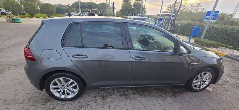 Usata VW Golf VII Business 131 CV (96 kW) 2019 Berlina