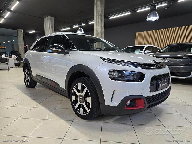 Usata Citroën C4 Shine 102 CV (75 kW) 2018 Berlina