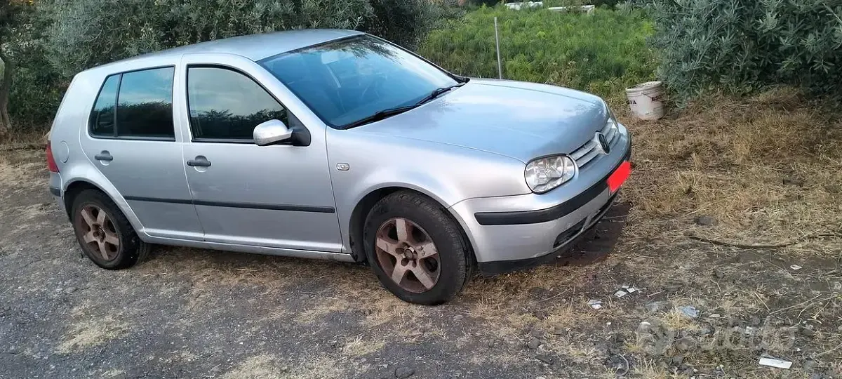 Usata VW Golf IV 2000 Grigio Utilitaria