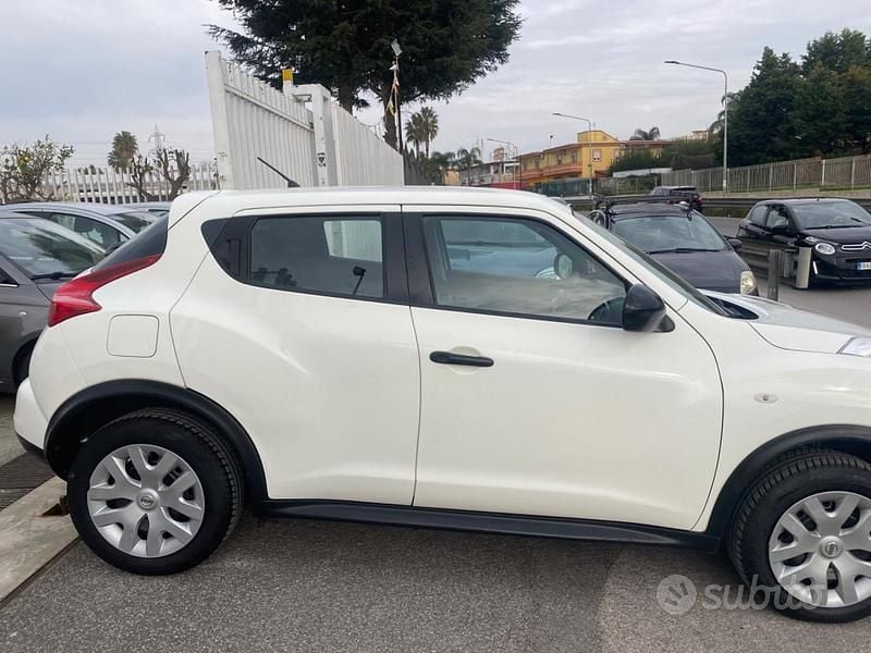 Usata Nissan Juke Visia 110 CV (80 kW) 2012 Bianco SUV
