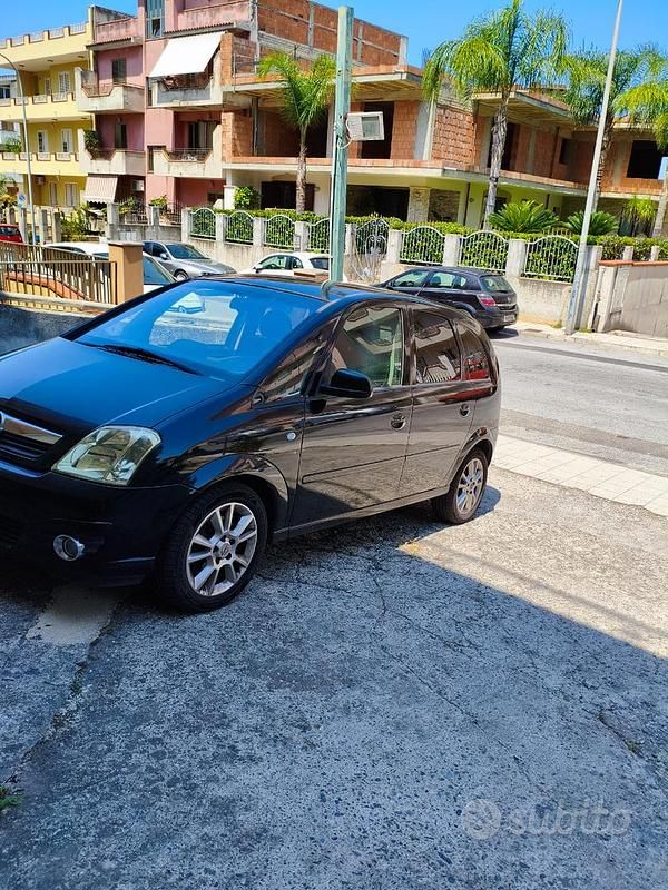 Usata Opel Meriva 101 CV (74 kW) 2009 Nero Monovolume