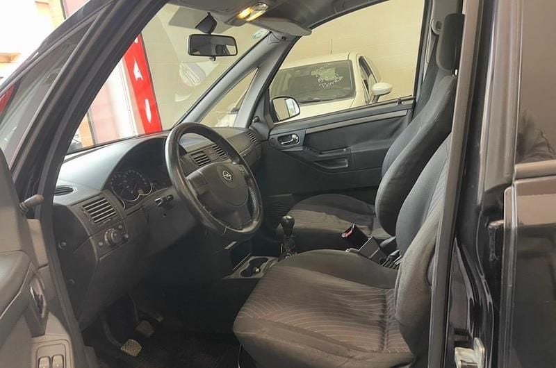 Usata Opel Meriva Cosmo 74 CV (54 kW) 2008 Nero Monovolume