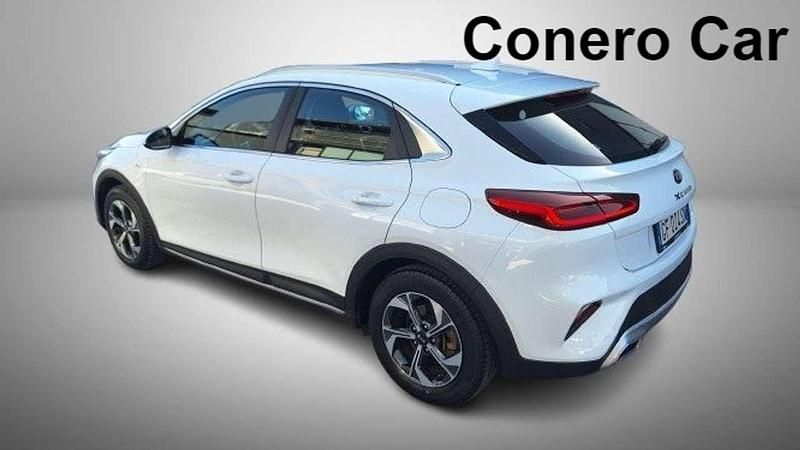Usata Kia XCeed Urban 111 CV (81 kW) 2021 Bianco SUV