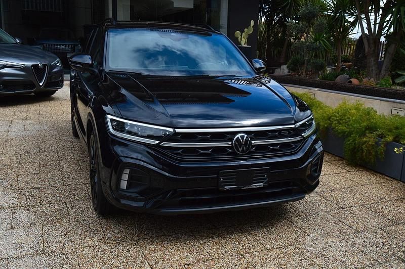 Usata VW T-Roc R-line 115 CV (84 kW) 2022 Nero SUV